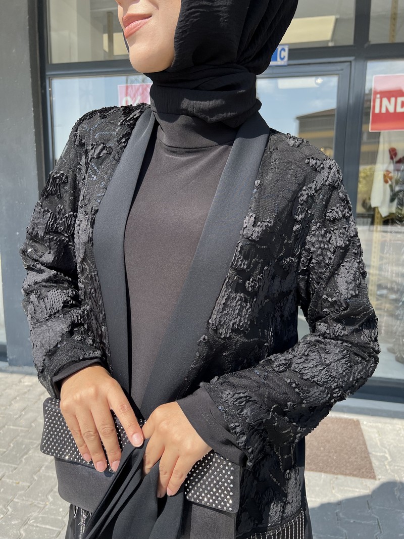 Etrucci Siyah Garnili Eteği Volanlı Abaya 6095