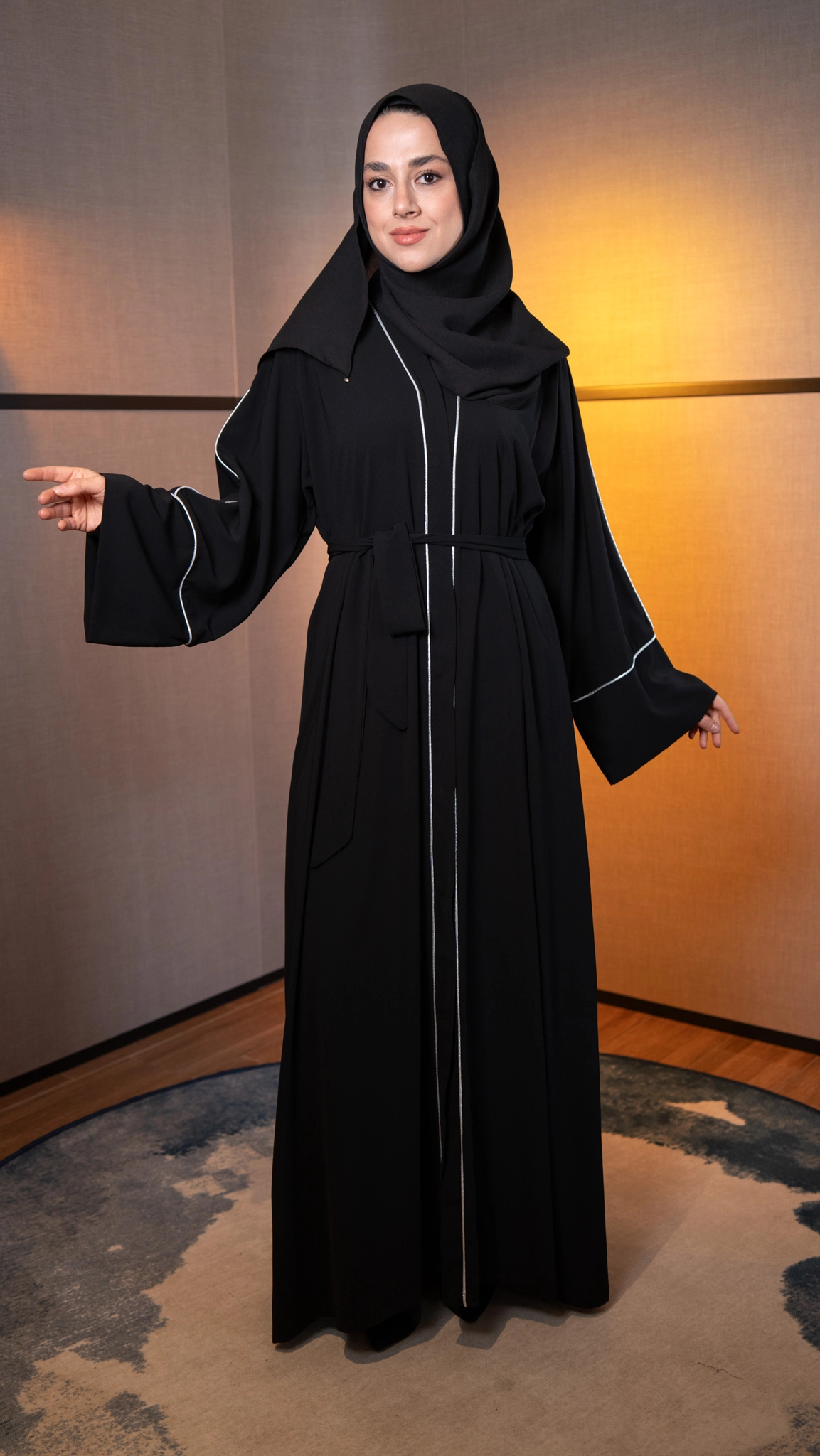 Hatice Ulaş Siyah Hare Abaya