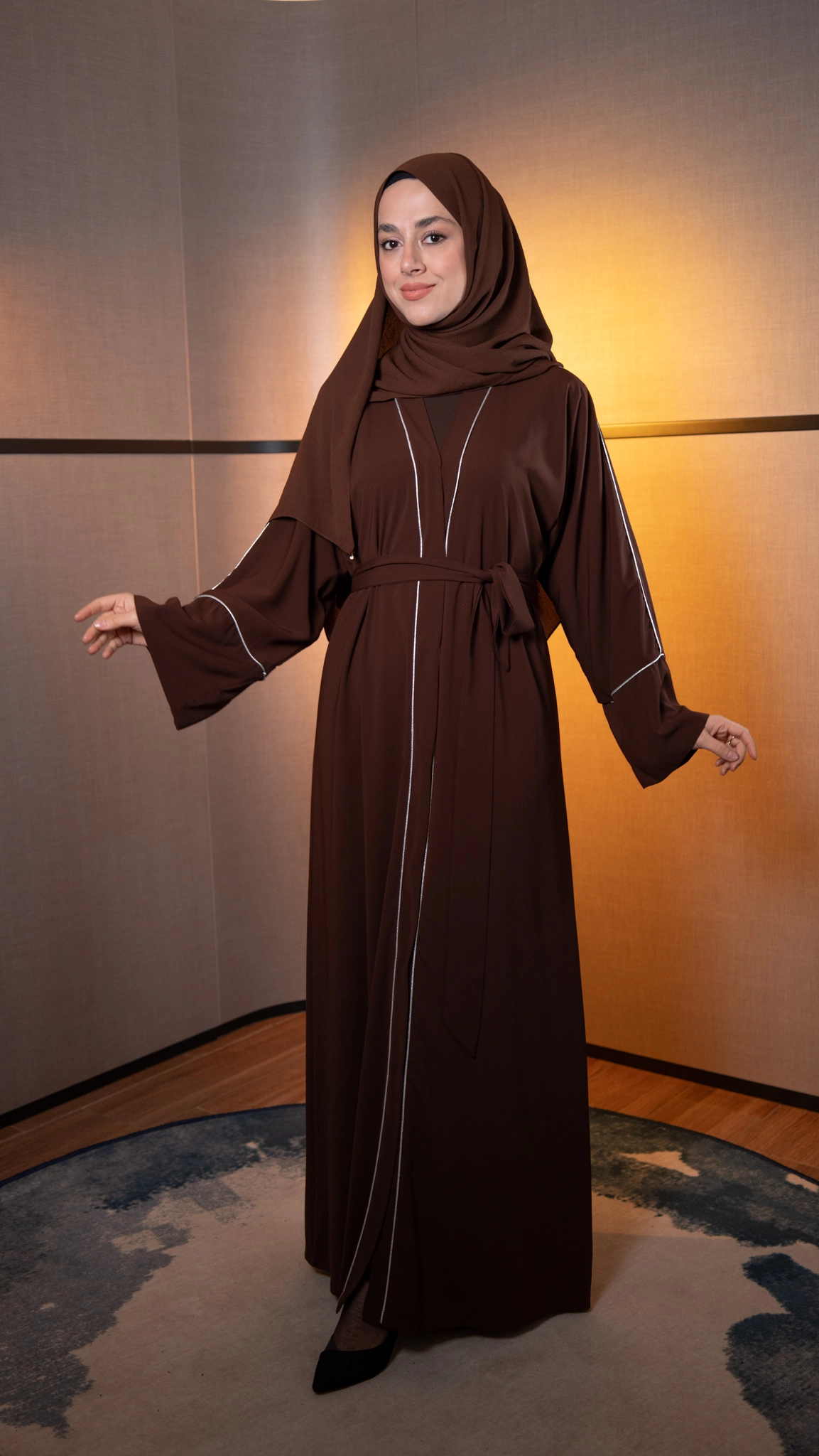 Hatice Ulaş Kahverengi Hare Abaya