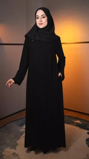 Hatice Ulaş Siyah Su Yolu Ferace