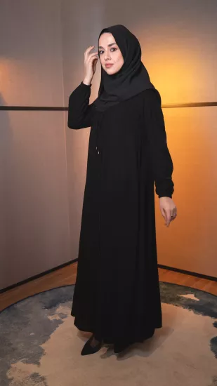 Hatice Ulaş Siyah İmza Ferace