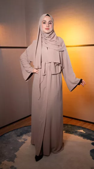 Hatice Ulaş Bej Sade Abaya