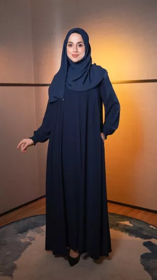 Hatice Ulaş Lacivert Hû Ferace