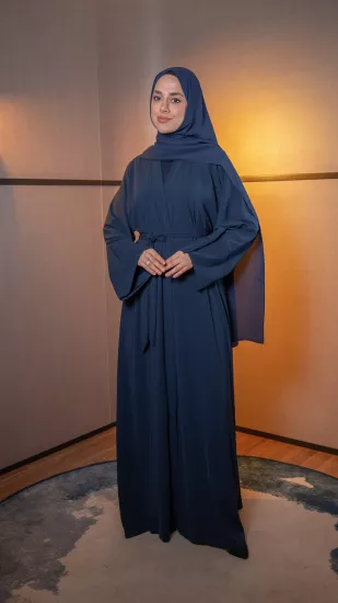 Hatice Ulaş Lacivert Sade Abaya