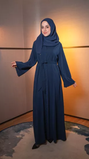 Hatice Ulaş Lacivert Beyza Abaya