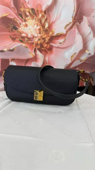 DSN-Siyah Zincir Detaylı İthal Omuz Çantası