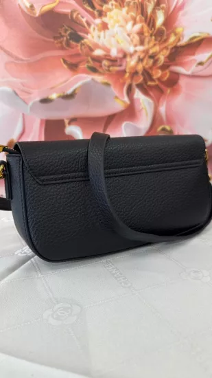 DSN-Siyah Zincir Detaylı İthal Omuz Çantası