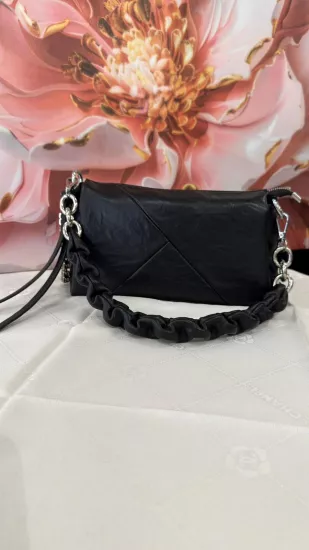 DSN-Siyah Büzgü Askılı Çapraz Çanta